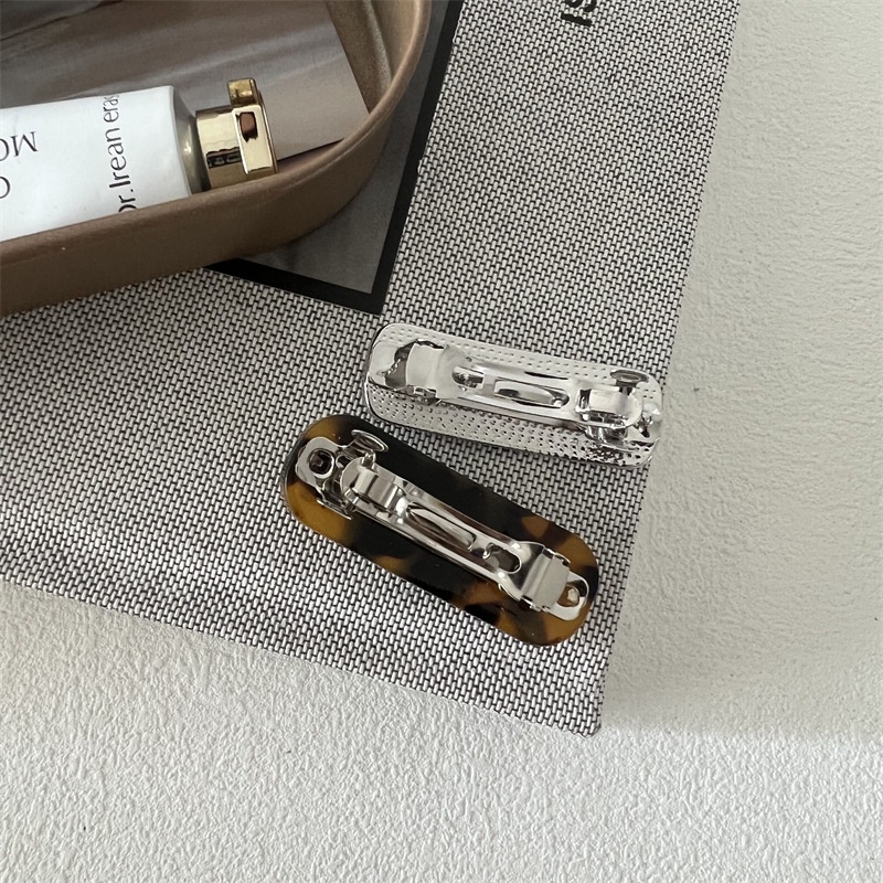 Kẹp Tóc Đính Đá Chữ Lớn Lấp Lánh Phong Cách Âu Mỹ Cho Nữ