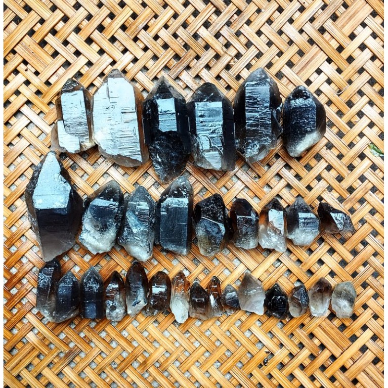 Tinh thể Smoky quartz sưu tầm, trang trí, làm handmade, thanh tẩy năng lượng tiêu cực