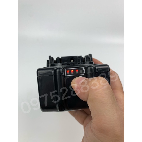 Vỏ makita 5s2p có báo pin nhựa ABS, có tem đáy đẹp như Zin, full phụ kiện