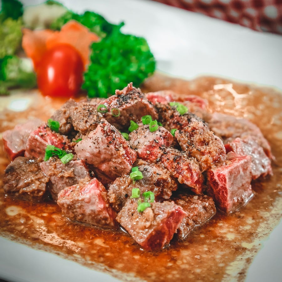 Thịt Bò Fuji Nhật Lúc Lắc (Vụn) Đóng Gói - Có Kèm Sốt - HCM