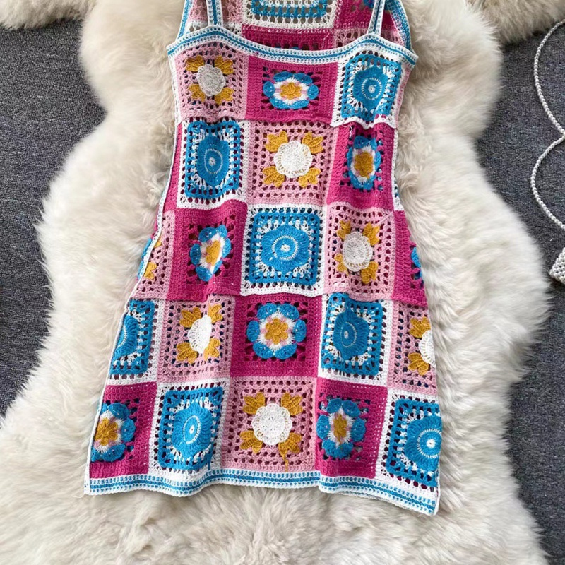 Đầm Midi Hai Dây Dệt Kim Dáng Chữ A Hở Lưng Họa Tiết Hoa Nhiều Màu Phong Cách Boho Cho Nữ