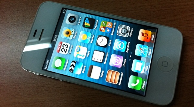 Điện thoại iphone 4 32-16-8gb cài sẵn facebook zalo youtube zing mp3 | BigBuy360 - bigbuy360.vn