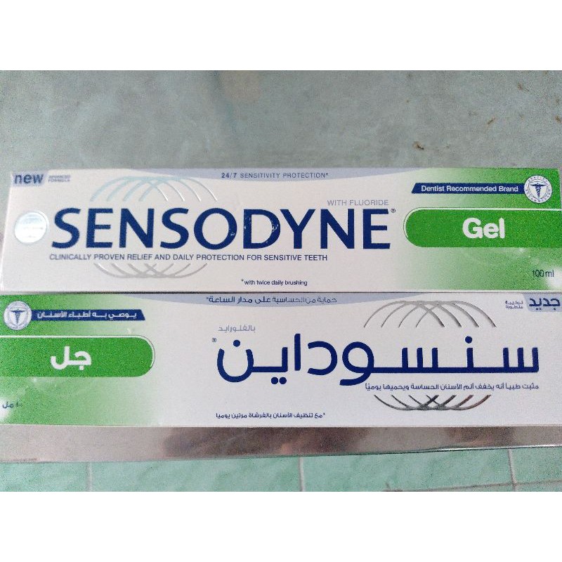 Kem đánh răng Sensodyne gel Thái 100ml