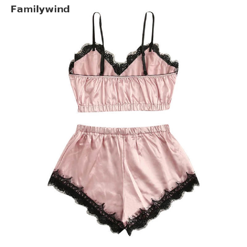 Bộ đồ ngủ áo hai dây và quần ngắn bàng satin viền ren quyến rũ thu hút cho nữ