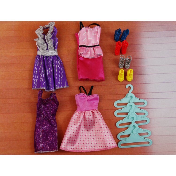 Tủ quần áo thay đồ búp bê màu hồng, nội thất cho búp bê Barbie,búp bê Xinyi,búp bê Licca