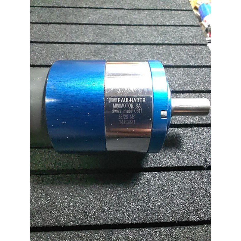 Động cơ DC hộp số hành tinh . Germany + Swiss .