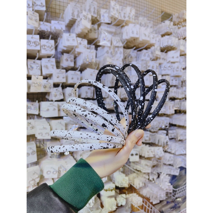 Bờm ,Cài NhựaTrắng Đen Bò Sữa