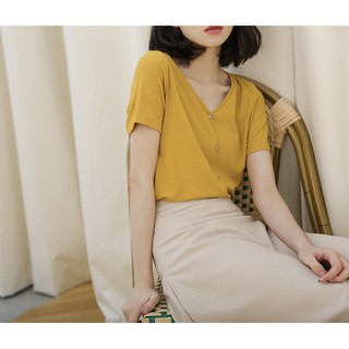 Áo thun basic cổ tim | Ginkgo Clothing
