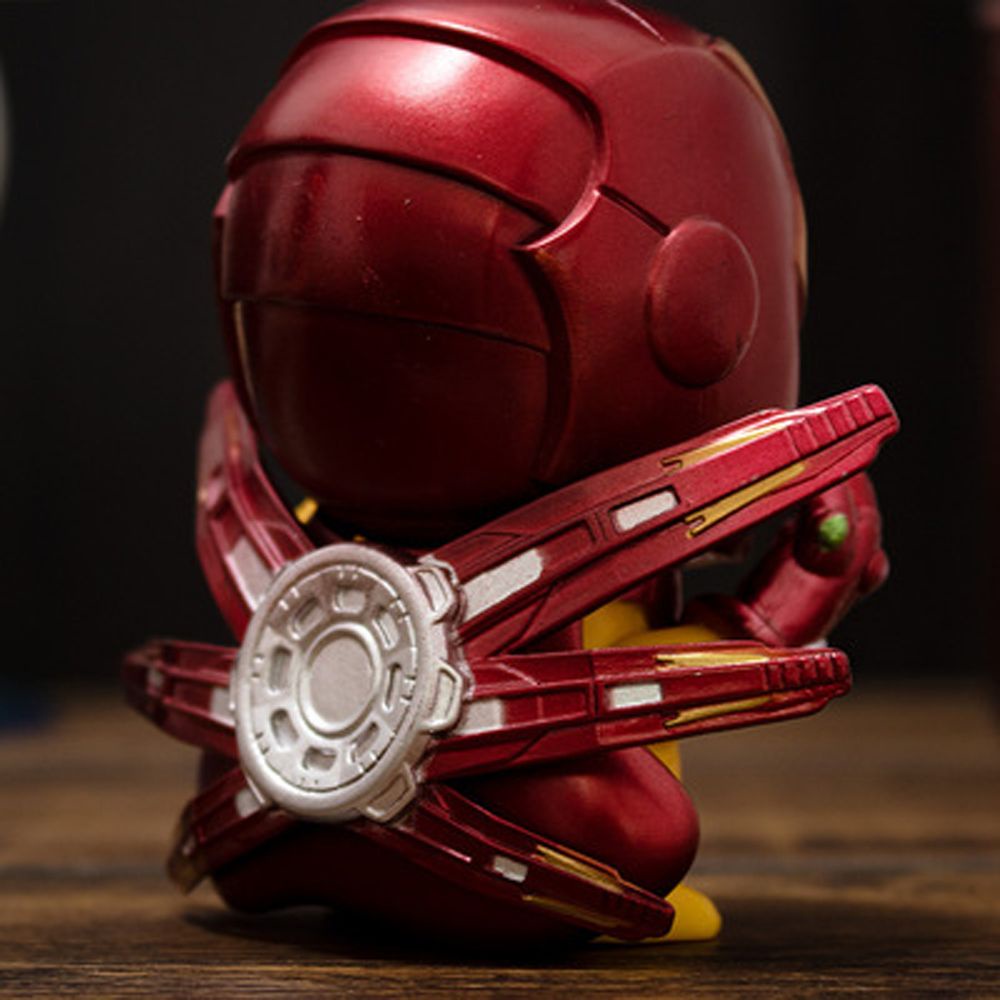 Mô hình Pikachu hóa trang Iron Man phim Avengers làm quà tặng cho bé