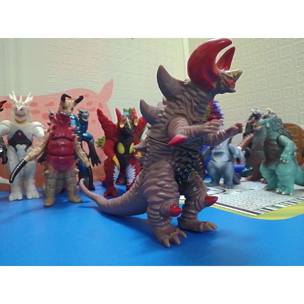 Mô hình Quái vật Skull Gomora 13cm Kaiju Ultraman Series Siêu nhân điện quang [Đồ Chơi 24/7]