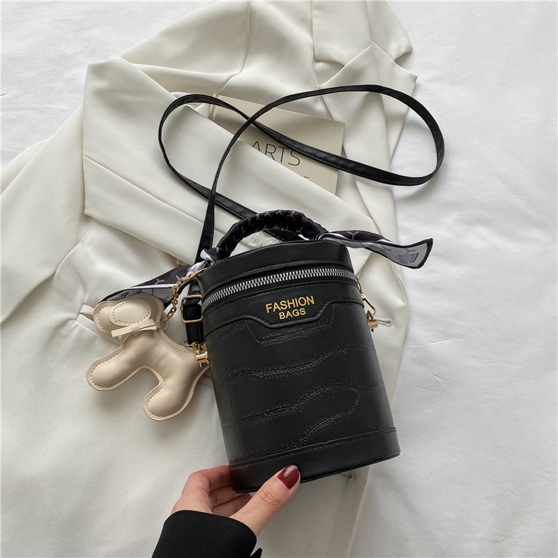 Túi Đeo Chéo Thời Trang Pháp 2022 Cho Nữ