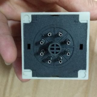 Rơ le thời gian omron H3BA