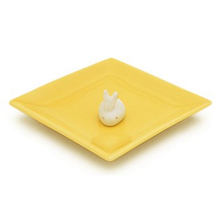 Chân đế cắm hương nhang hình con thỏ màu vàng Nippon Kodo