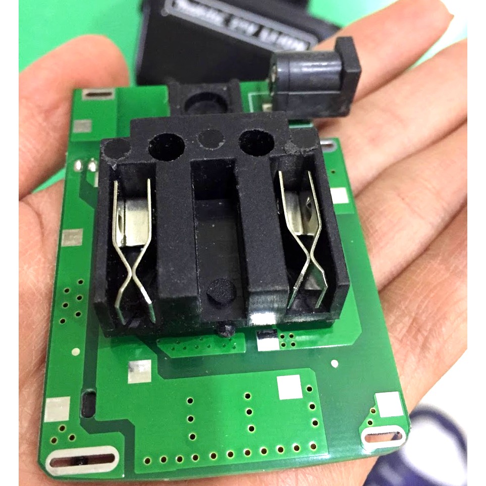 Vỏ pin 21v 5cells pin kèm mạch cho máy khoan pin makita