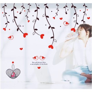 Decal dán tường dây leo trái tim đỏ BINBIN PK247 (Có sẵn keo)