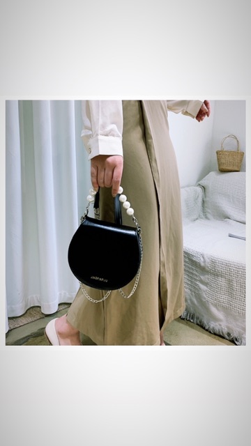 Korean bag/ Túi xách thời trang nữ đeo chéo , cầm tay dáng bầu kèm chuỗi ngọc tiểu thư mã 117