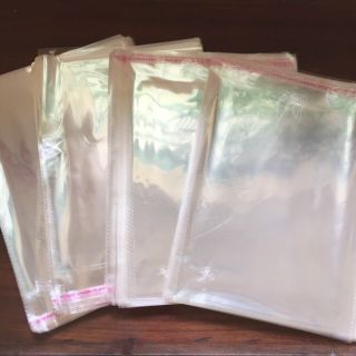 Túi bóng kiếng có dán miệng. Có 2 kích thước mới