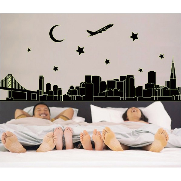 Decal trang trí Thành Phố Trăng Sao - Dạ Quang