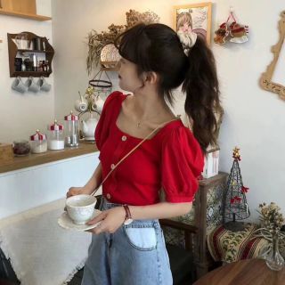 Áo len tay bồng cổ vuông