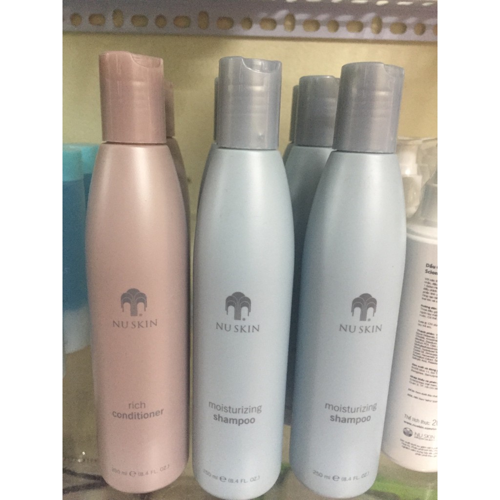 Dầu gội đầu dưỡng ẩm MOISTURIZING SHAMPOO