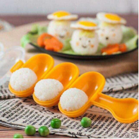 Khuôn Làm Cơm Nắm 3 Ngăn Tiện Lợi