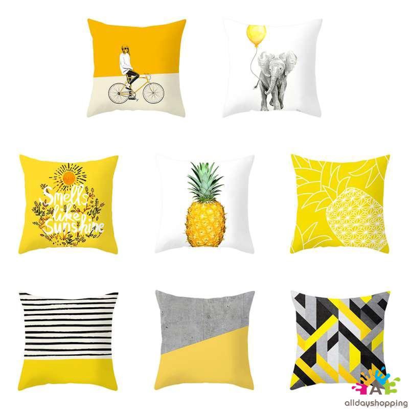 Vỏ gối vuông màu vàng chất liệu nhung vỏ đào | BigBuy360 - bigbuy360.vn