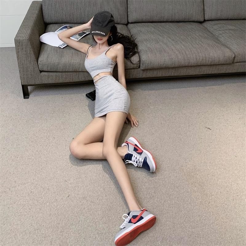 Jiashucheng Váy Yếm Ngắn Ôm Dáng Vừa Vặn Phong Cách Mới Cho Nữ Hepbu