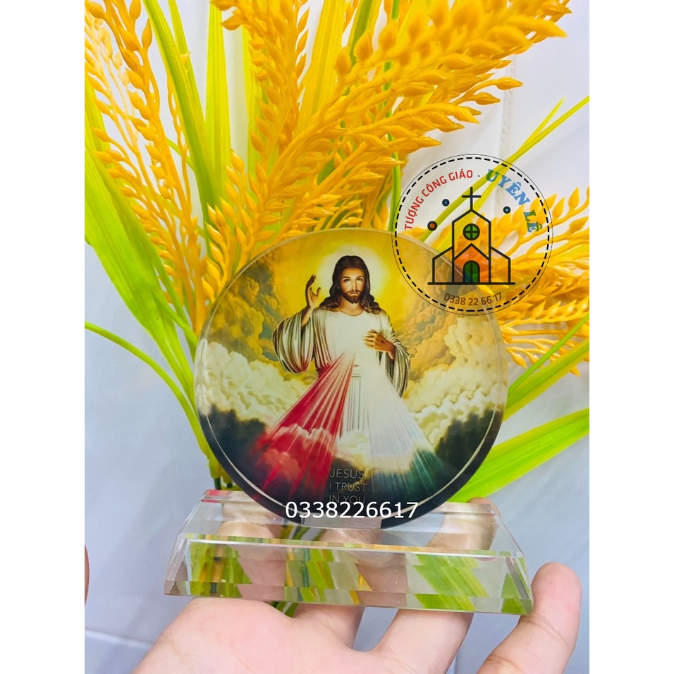 Tượng công giáo hình chúa Thương xót