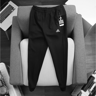 Quần jogger adidas