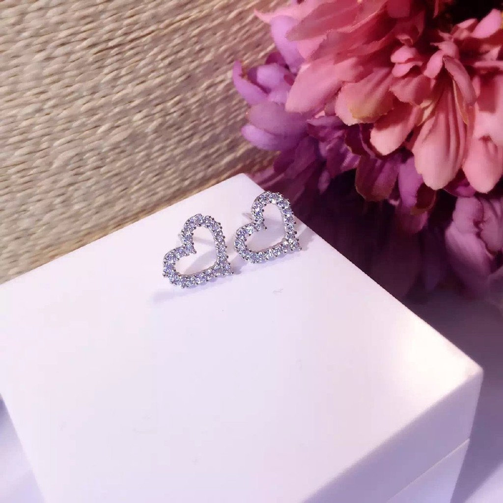 Bông tai thép đính đá zircon toàn bộ bề mặt hình trái tim rỗng lấp lánh không phai màu phong cách Nhật Hàn cho nữ