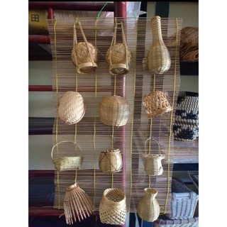 Bộ 12 món gắn trên mành tre