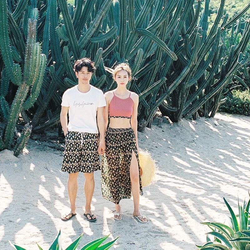 Bikini cặp đôi yếm hồng đất