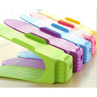 Chiếc kệ thu gọn, để giày dép (kg1)