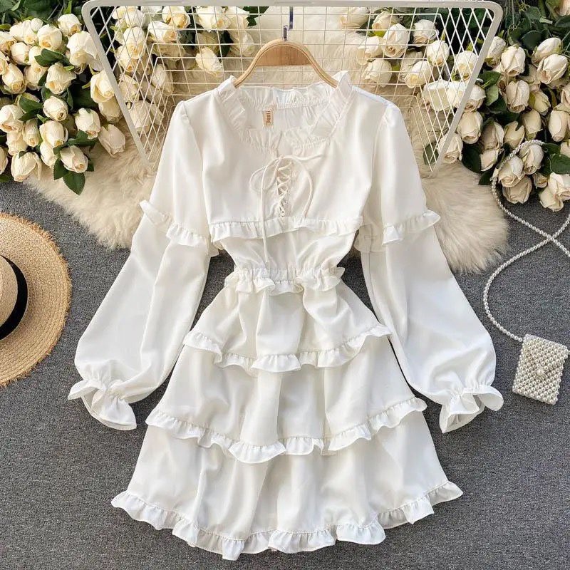 Đầm tầng trắng / đen dễ thương - D36