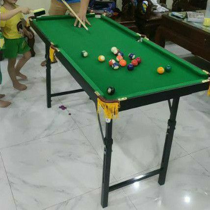 Bàn bi-a 1,2m giải trí nhẹ nhàng trong gia đình, văn phòng nhỏ. Chơi xong có thể gập lại nên không tốn diện tích.