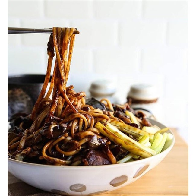 [ 1 GÓI] Mì tương đen dầu olive Samyang Hàn Quốc 140g - ĂN VẶT