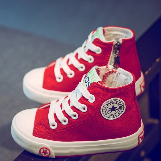 Giầy conves trẻ em