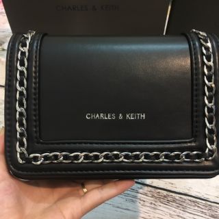 Túi CNK viền xích (mới)