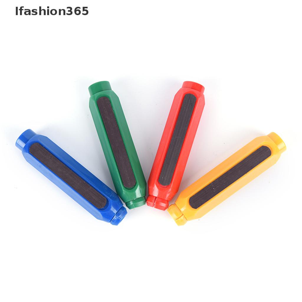 Bút kẹp phấn viết bảng không bụi thiết kế tiện lợi