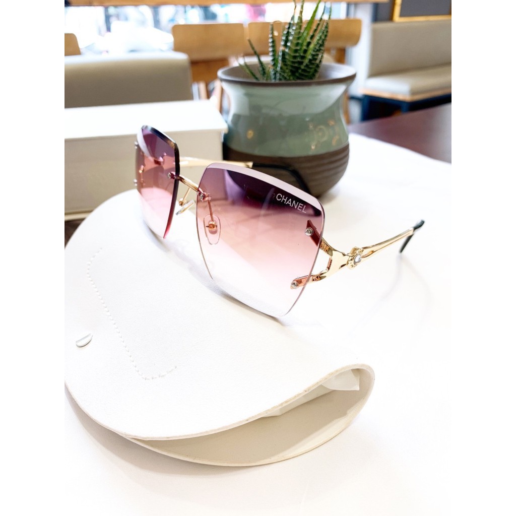 Kính mát nữ A2082 😎 TẶNG KÍNH GM 😎 kính thời trang nữ – kính chống tia uv | BigBuy360 - bigbuy360.vn