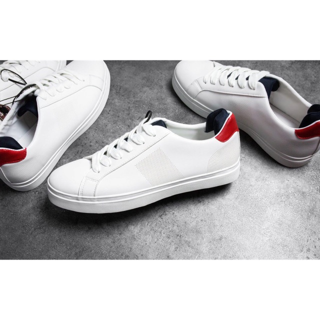 Giầy sneaker buộc dây trắng gót đỏ