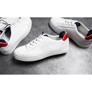Giầy sneaker buộc dây trắng gót đỏ