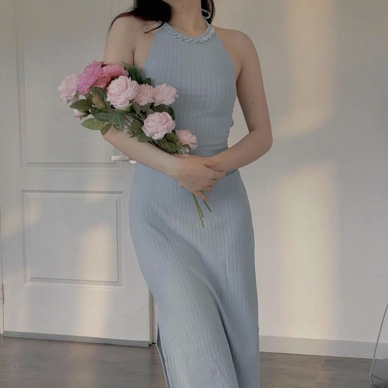 🦋Đầm MiDi BoDy Xanh Cổ Yếm Xẻ Đùi🦋