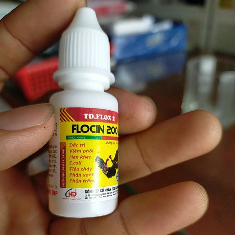 Sản phẩm cho gà đá, giúp tải cựa tăng bo hộp 2 chai Flocin 200