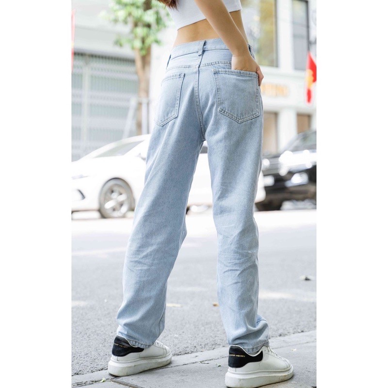 🎁 Quần BAGGY Jean nữ Ống Rộng - phong cách năng động - Hình do nhà WEAR18+ thực hiện