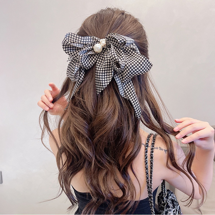 Kẹp tóc hình hơ đính ngọc trai giả xinh xắn cho nữ