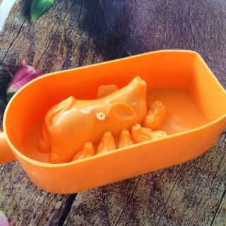 Khuôn bánh trung heo gõ heo bầy 300gr