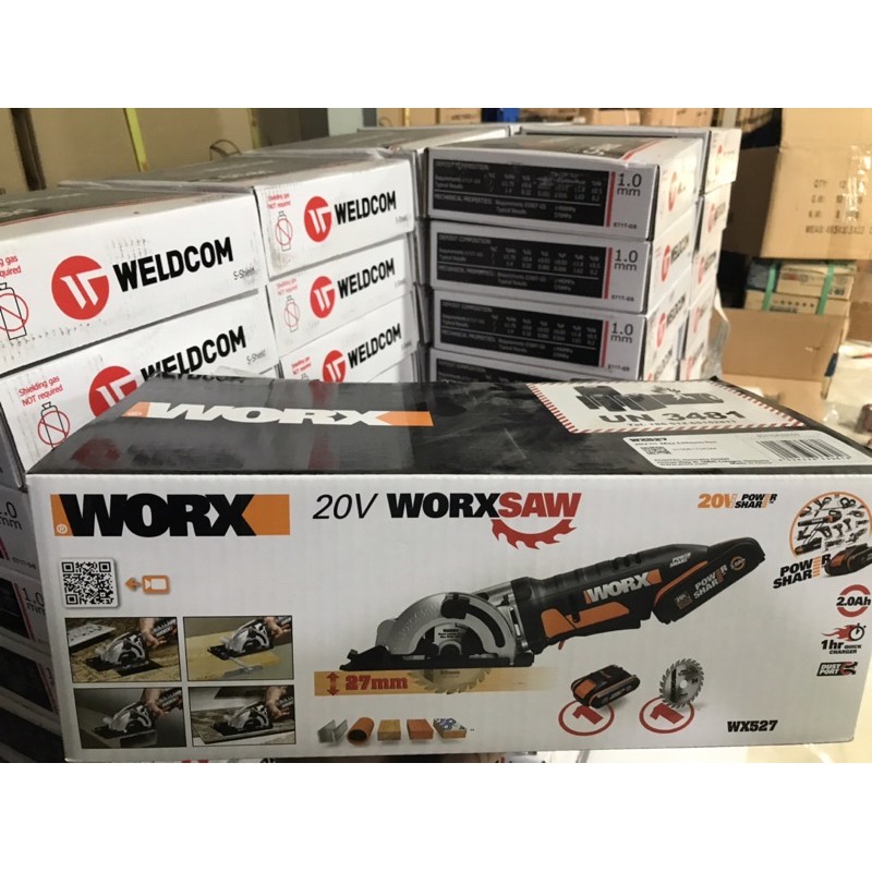 Máy cưa đĩa dùng pin Li-ion 20V WX527 - Worx Orange