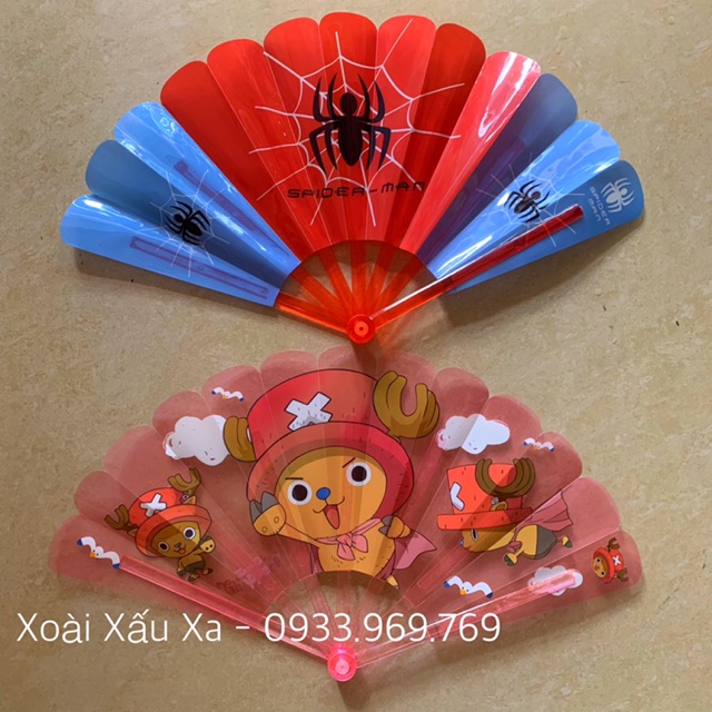 Quạt nhựa xếp hoạt hình dễ thương  kitty, đoraemon, stitch, elsa...