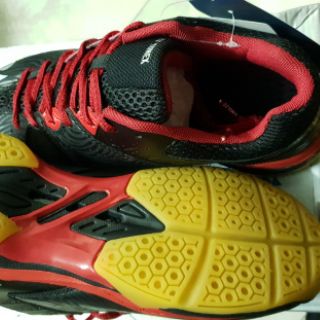 Giày Yonex cầu lông nam nữ